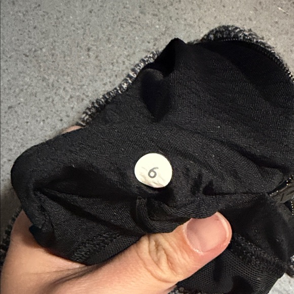 Lululemon Think Fast Pullover - Picture 6 of 8